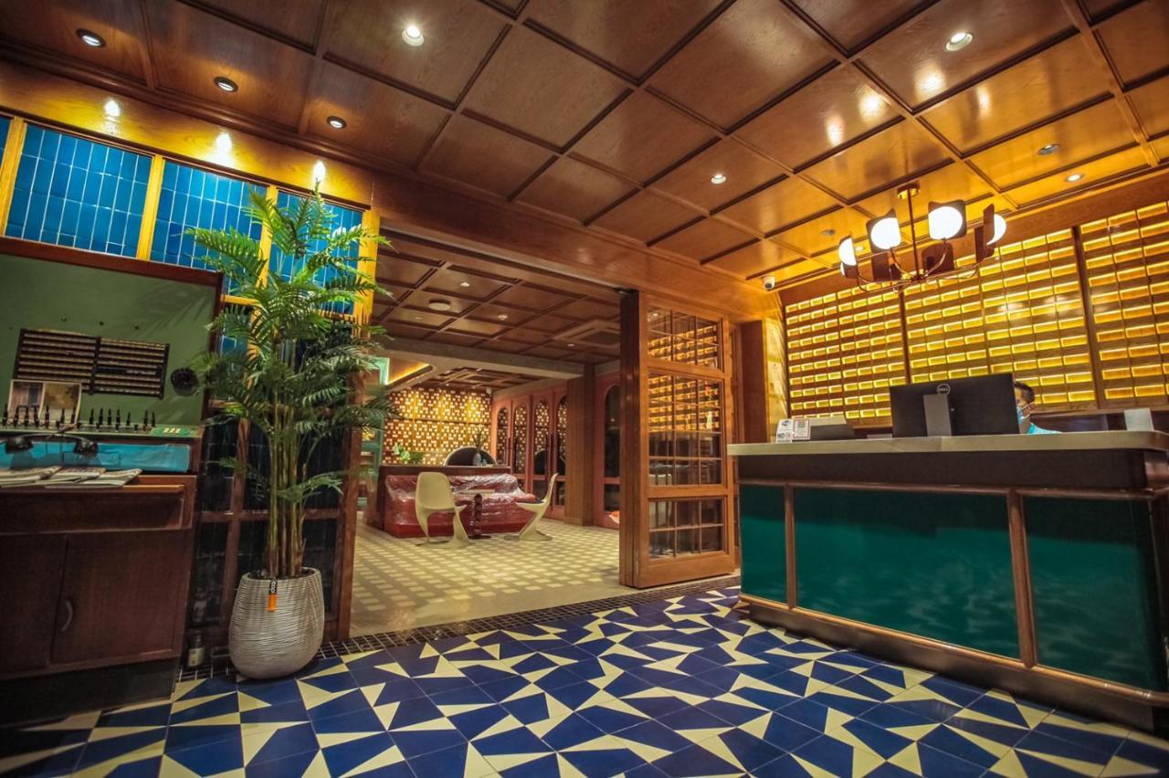 Miami Hotel Bangkok - SHA Plus Kültér fotó