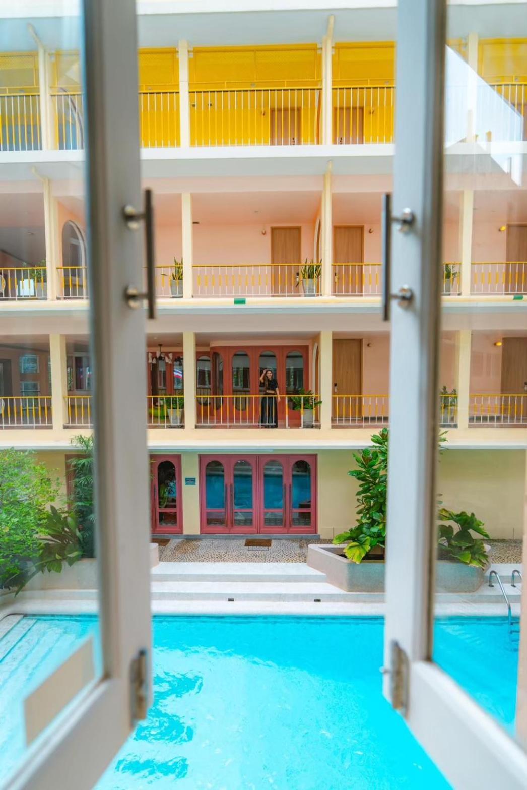 Miami Hotel Bangkok - SHA Plus Kültér fotó