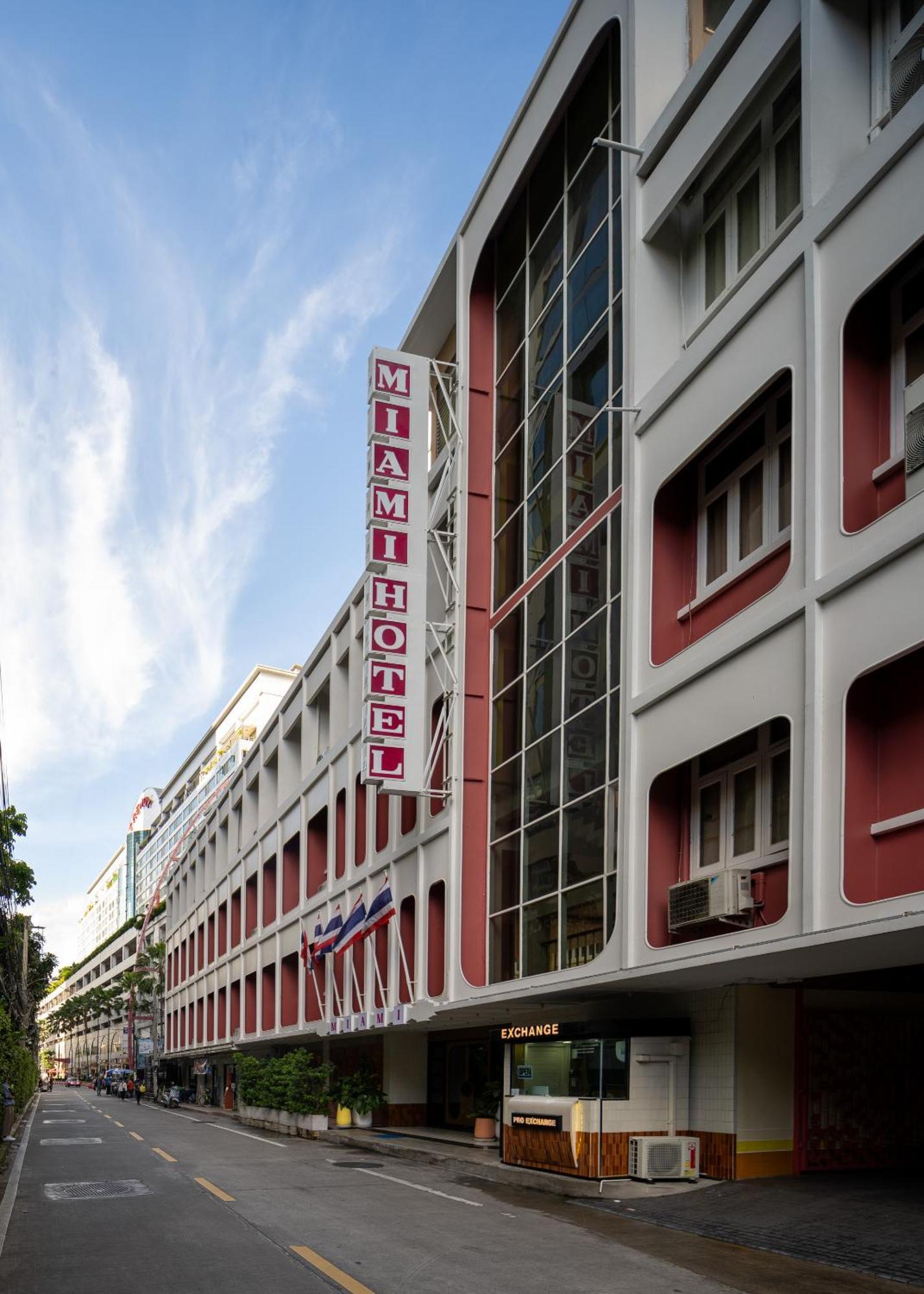 Miami Hotel Bangkok - SHA Plus Kültér fotó