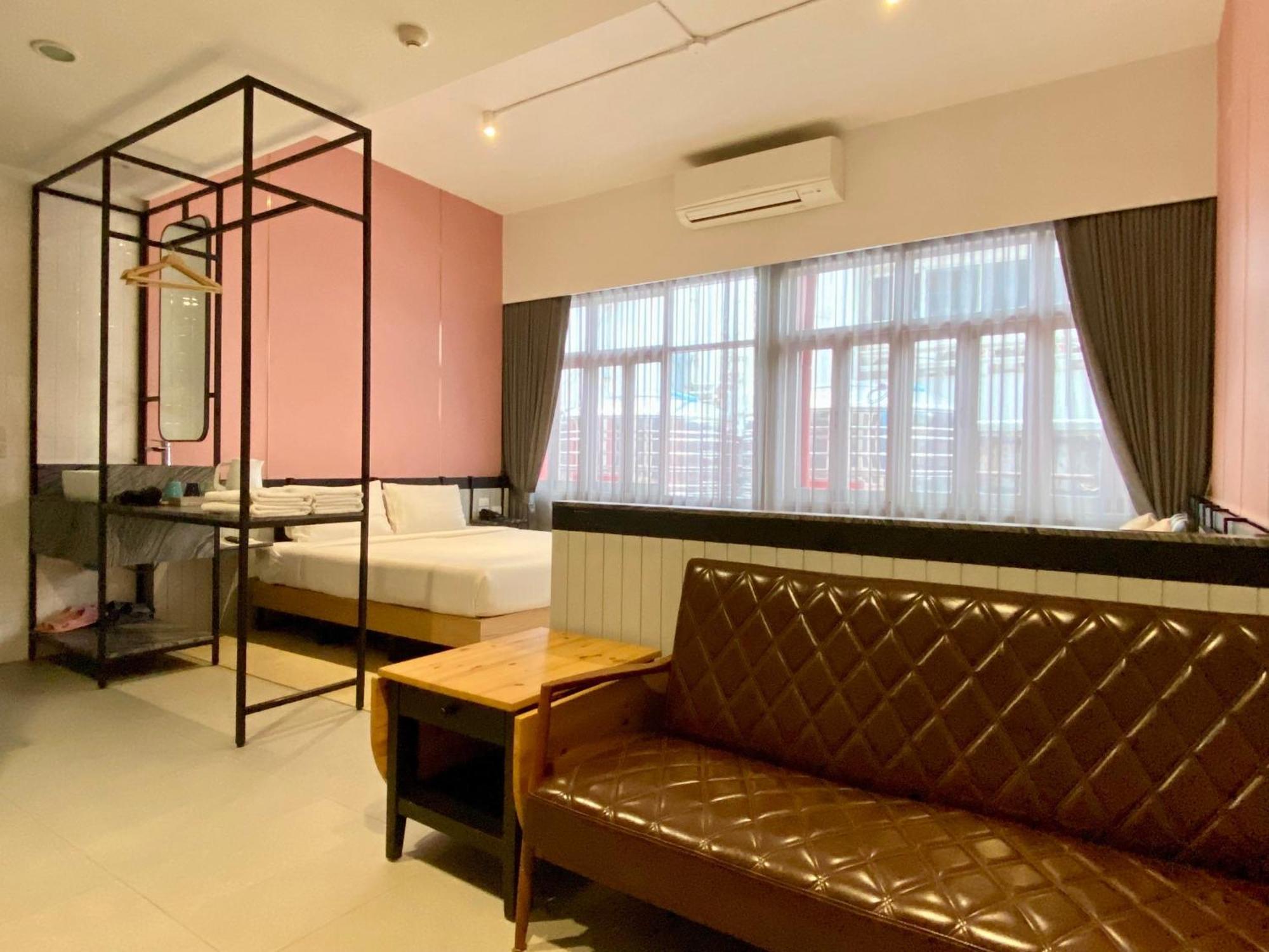 Miami Hotel Bangkok - SHA Plus Szoba fotó
